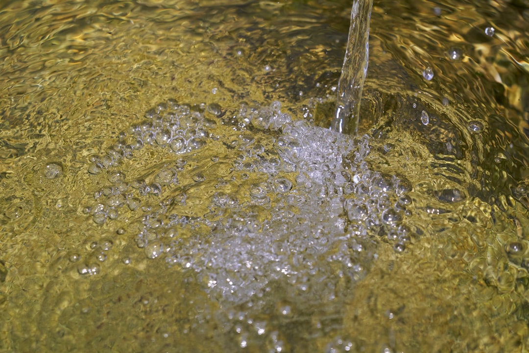 Kraanwater drinken in Frankrijk: veilig, schoon en makkelijk